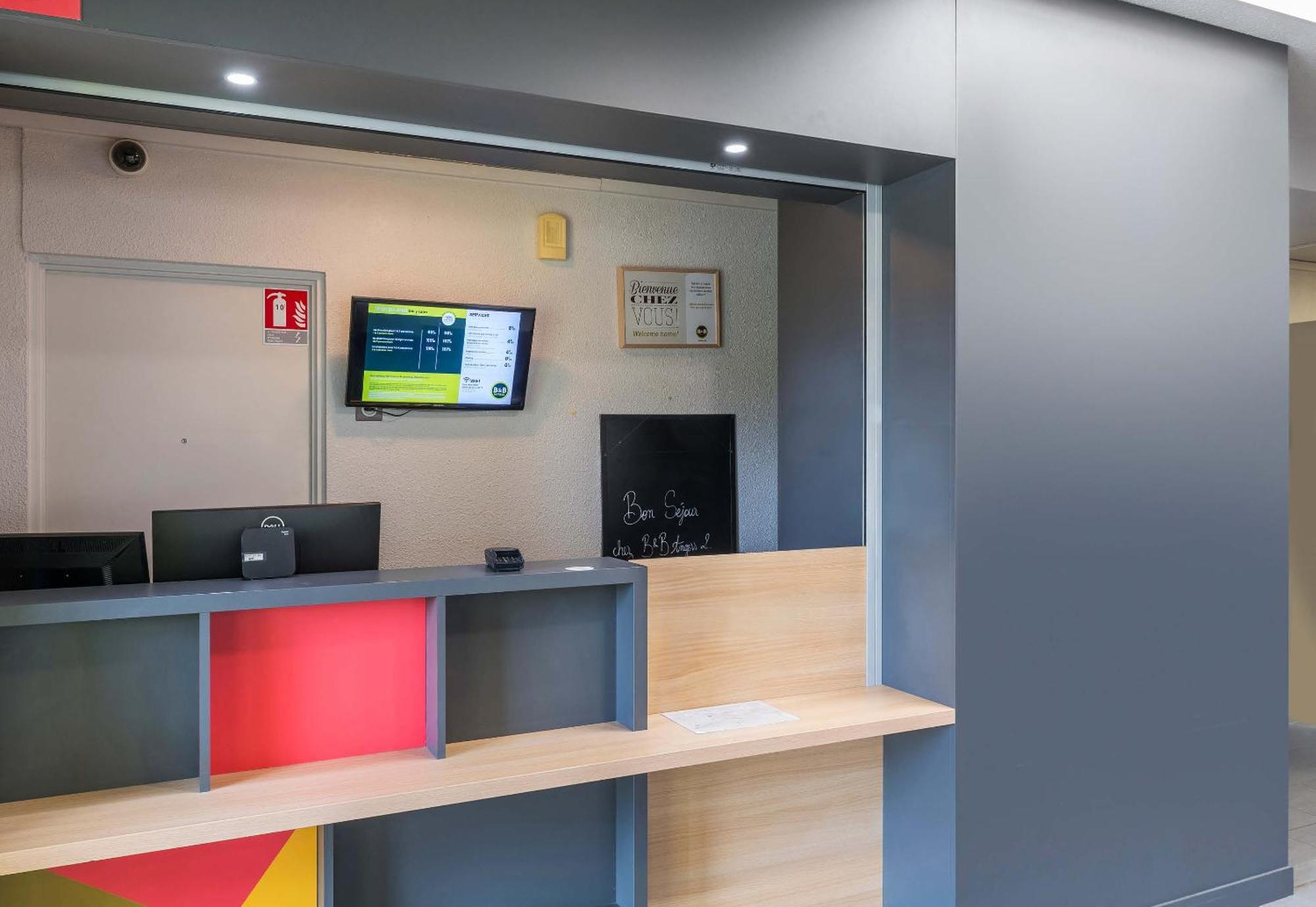B&B Hotel Angers 2 Universite ボークーゼ エクステリア 写真