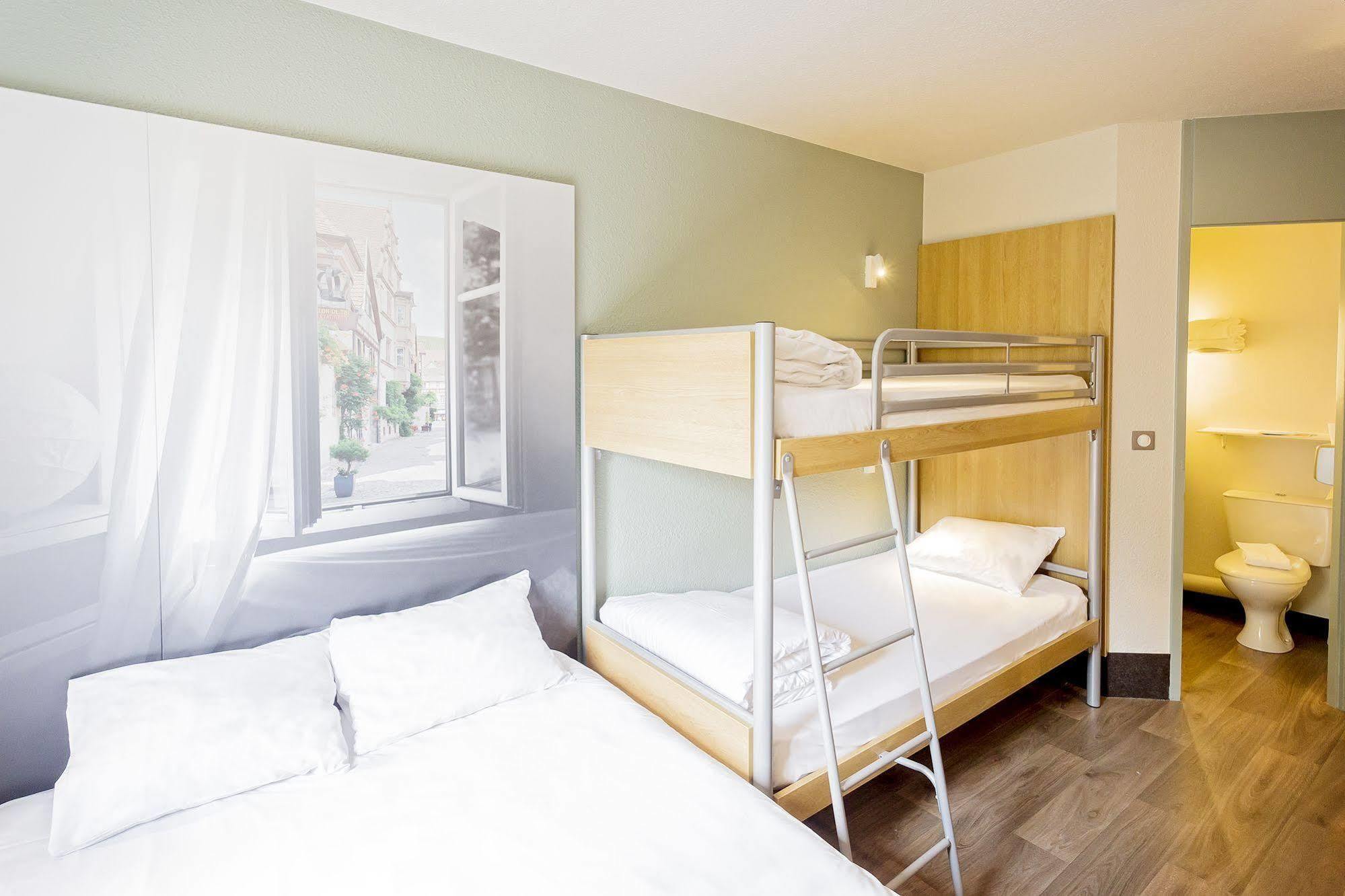 B&B Hotel Angers 2 Universite ボークーゼ エクステリア 写真