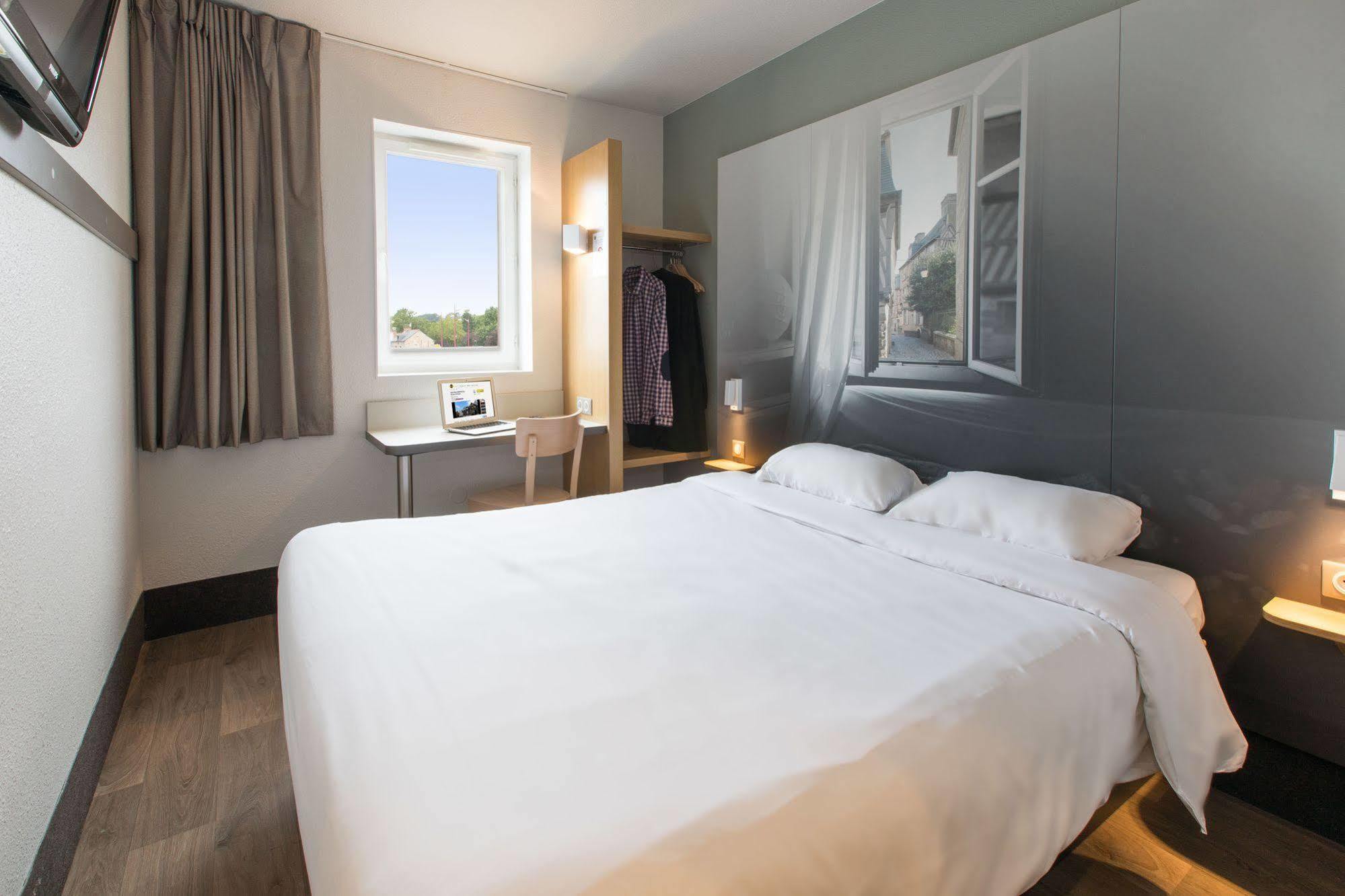 B&B Hotel Angers 2 Universite ボークーゼ エクステリア 写真