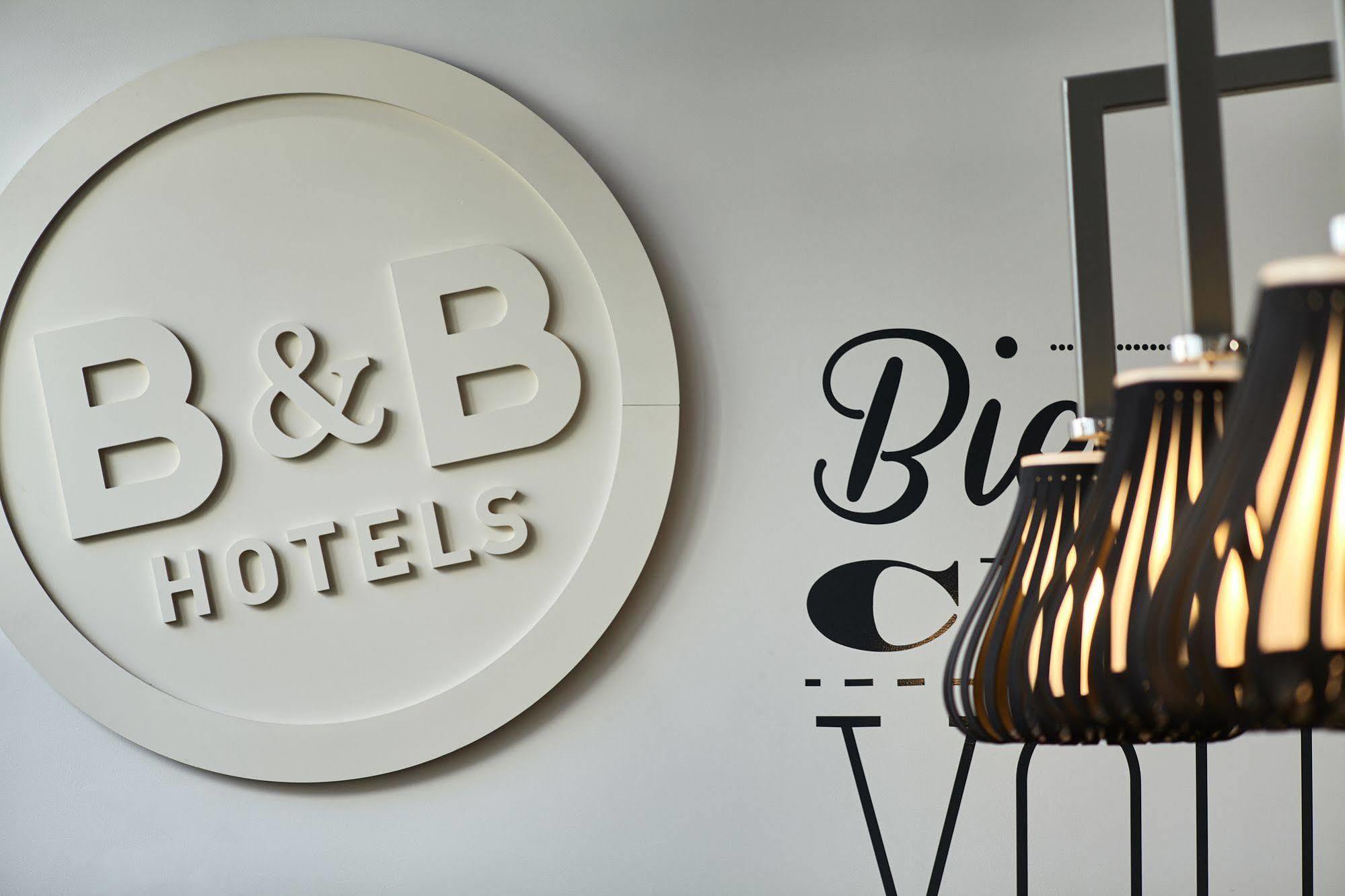B&B Hotel Angers 2 Universite ボークーゼ エクステリア 写真